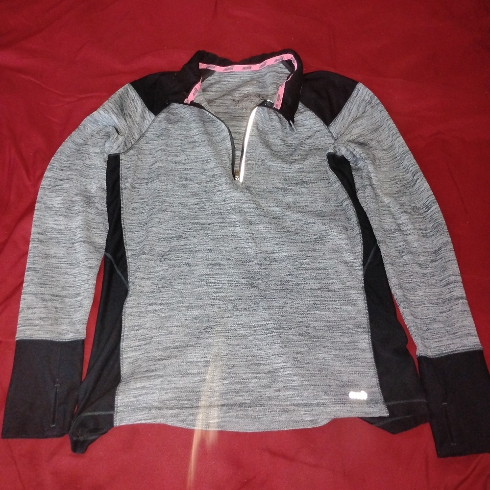 Athletic shirt
